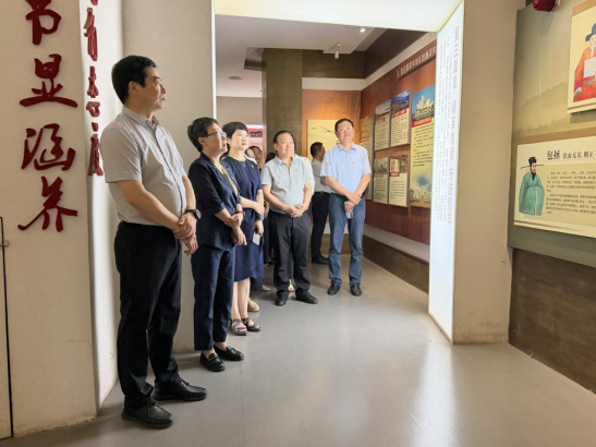（挂网稿）河南省中西医结合医院组织党员干部赴郑州市反腐倡廉教育基地开展警示教育活动432.png