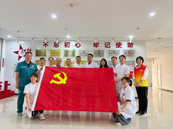 “薪火相传健康行  中医服务暖机关”河南省中西医结合医院临床第二党总支开展系列主题党日活动 (4)639.png